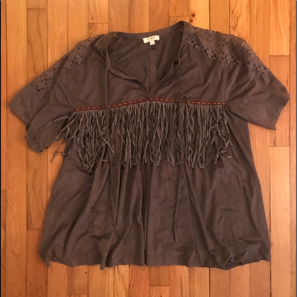Umgee Fringed Tunic Top size L